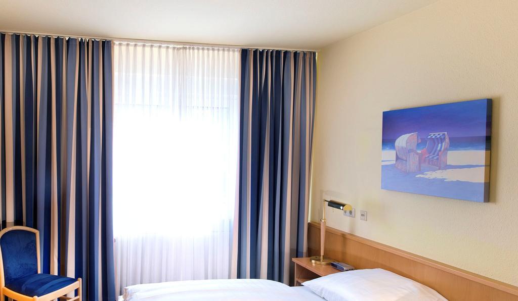Hotel Tryp By Wyndham Luebeck Aquamarin Pokoj fotografie