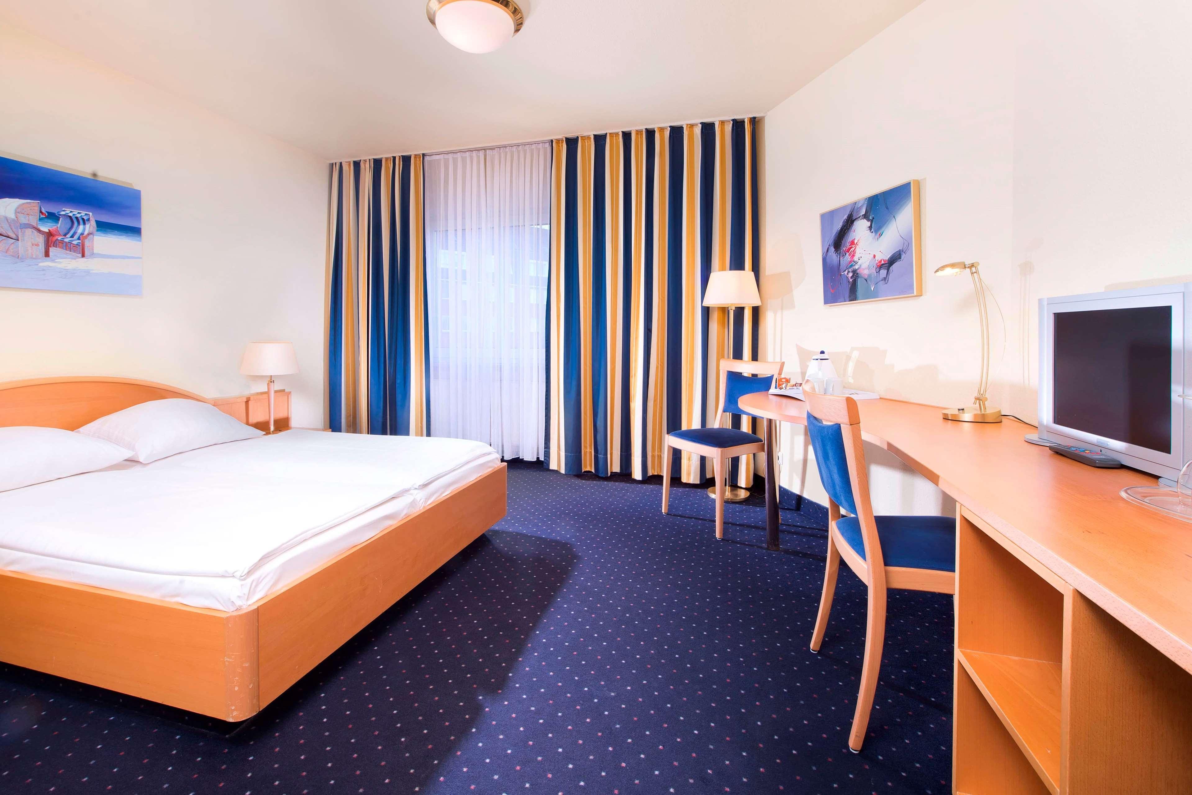 Hotel Tryp By Wyndham Luebeck Aquamarin Exteriér fotografie